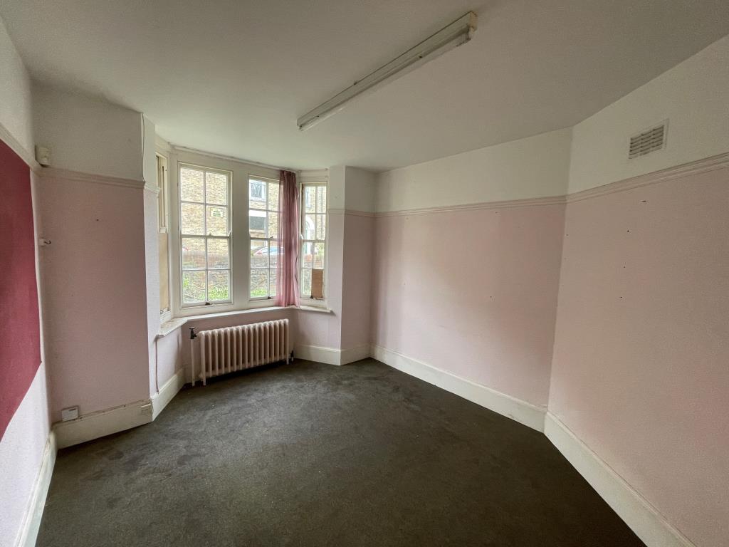 Lot: 93 - DETACHED PERIOD BUILDING WITH POTENTIAL - Ground floor room